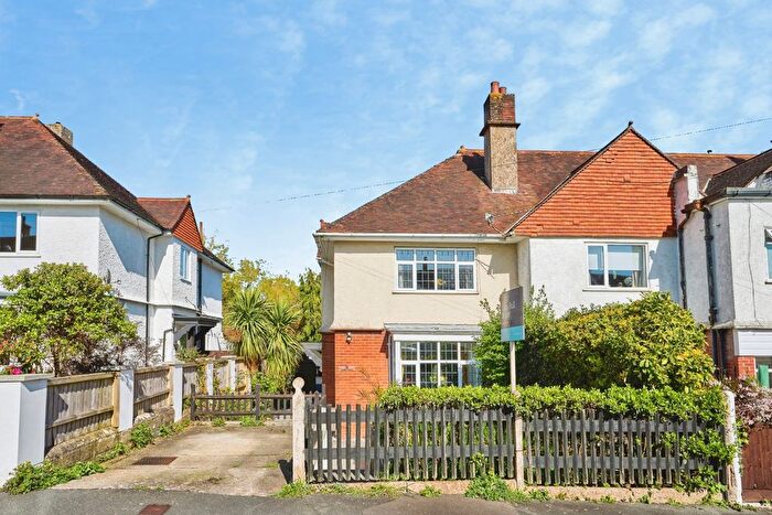 4 Bedroom Semi-Detached House For Sale In Standen Avenue, Camp Hill, Newport, Isle Of Wight, PO30
