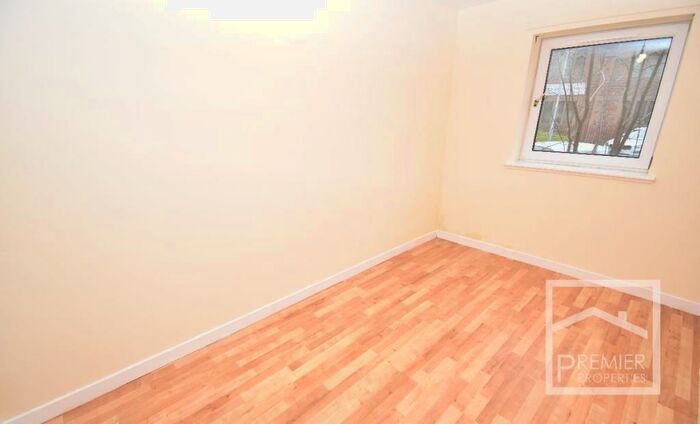 1 Bedroom Flat To Rent In York Place, Bellshill, ML4