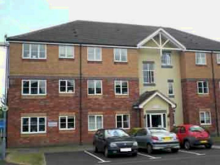 2 Bedroom Flat To Rent In Tudor Close, New Oscott, B73