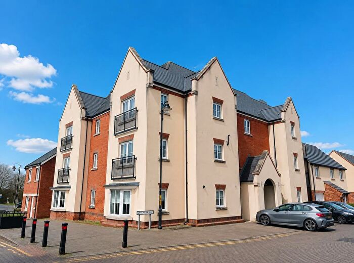 2 Bedroom Flat For Sale In Lancaster Way, Repton Park, TN23