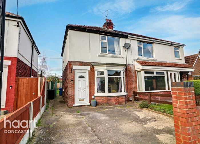 2 Bedroom Semi-Detached House For Sale In Shakespeare Avenue, Sprotbrough, Doncaster, DN5