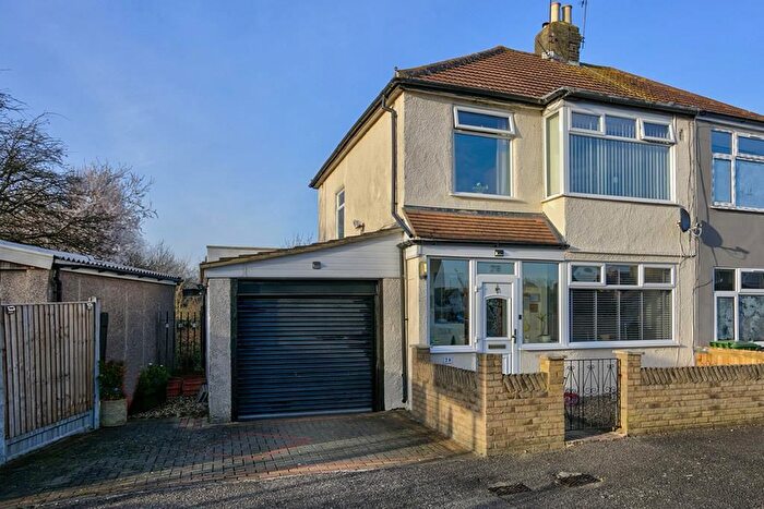 3 Bedroom Semi Detached House To Rent In Wolseley Road, Romford, RM7
