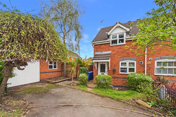 2 Bedroom Semi-Detached House For Sale In Franklin Close, Stapenhill, Burton-On-Trent, DE15