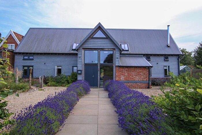 4 Bedroom Barn Conversion For Sale In Church Common, Snape, IP17