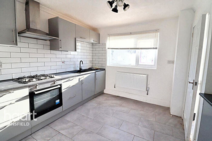 4 Bedroom Semi-Detached House For Sale In Sycamore Street, Church Warsop, NG20