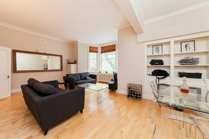 1 Bedroom Flat To Rent In Redcliffe Square, Chelsea, SW10