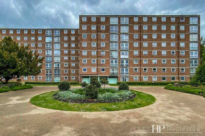 2 Bedroom Flat To Rent In Milton Mount, Crawley, RH10