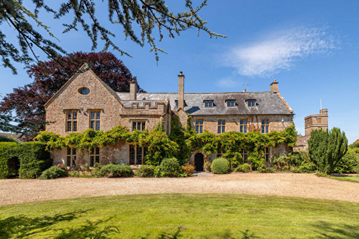 7 Bedroom Detached House For Sale In St. Margarets Road, Tintinhull, Yeovil, Somerset, BA22