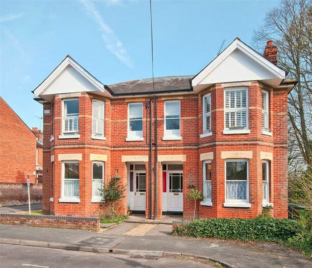 1 Bedroom Apartment To Rent In Arthur House, - Arthur Road, Winchester, Hampshire, SO23