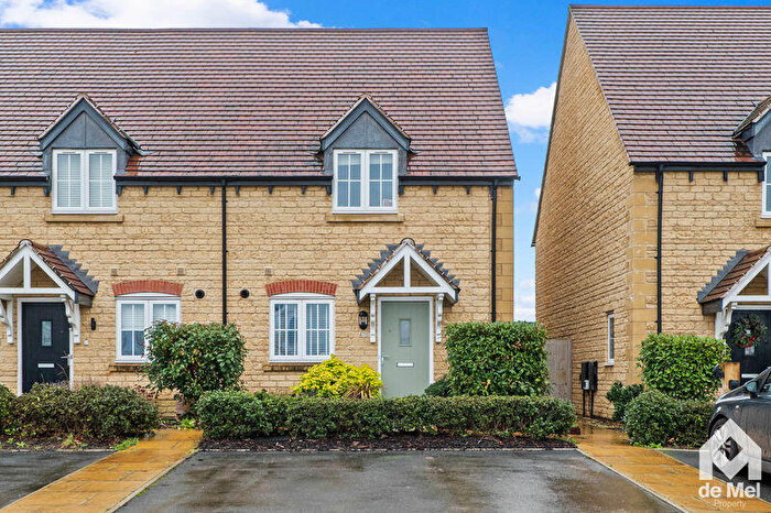 2 Bedroom Semi Detached House For Sale In Willow Bank Road, Alderton, GL20