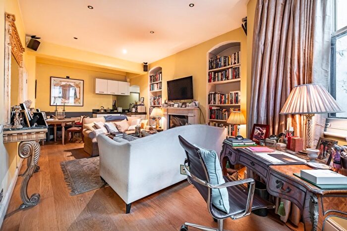 1 Bedroom Flat To Rent In Ennismore Gardens, London, SW7