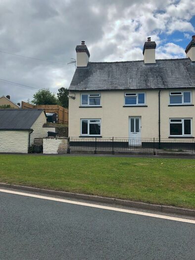 3 Bedroom Detached House To Rent In Llyswen, Brecon, LD3