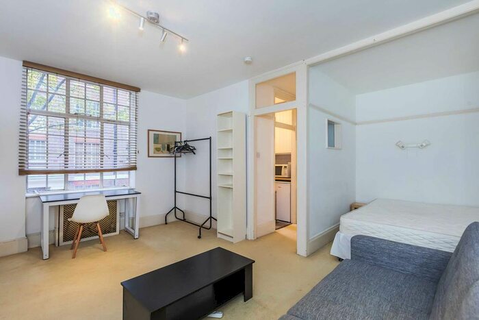 Studio To Rent In Chelsea Manor Street, London, SW3