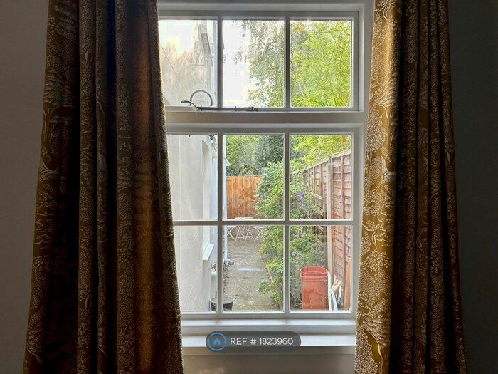 1 Bedroom Maisonette To Rent In Graham Road, London, SW19