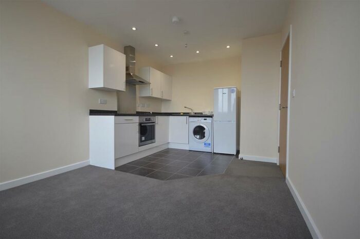 1 Bedroom Flat To Rent In Burleys Way, Leicester, LE1