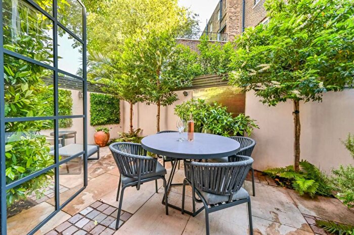 3 Bedroom House For Sale In Gloucester Crescent, Regent's Park, London, NW1