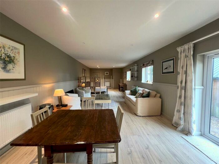 Flat To Rent In Romsey Road, East Wellow, Romsey, Hampshire, SO51