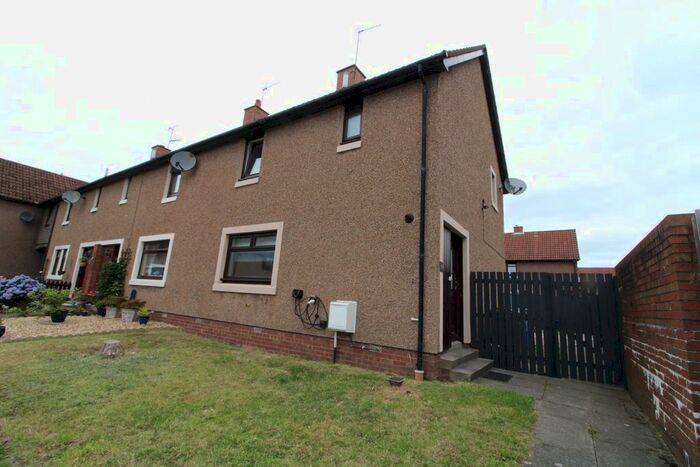 2 Bedroom Terraced House To Rent In St Johns Avenue, Falkirk, FK2