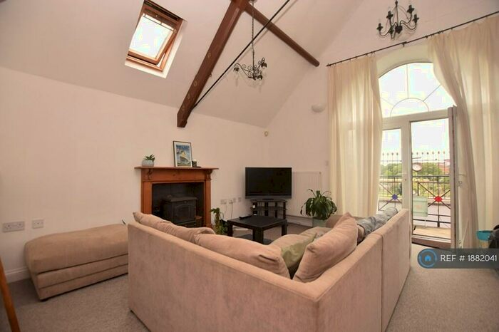 2 Bedroom Flat To Rent In Princes Street, Bristol, BS2