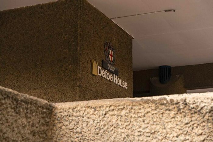 1 Bedroom Flat For Sale In Defoe House, Defoe House, Barbican, EC2Y