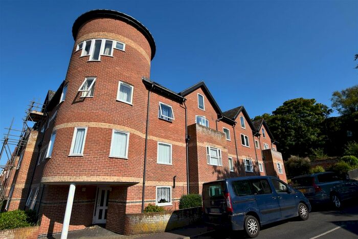 2 Bedroom Flat For Sale In St. Marys Road, Cromer, NR27