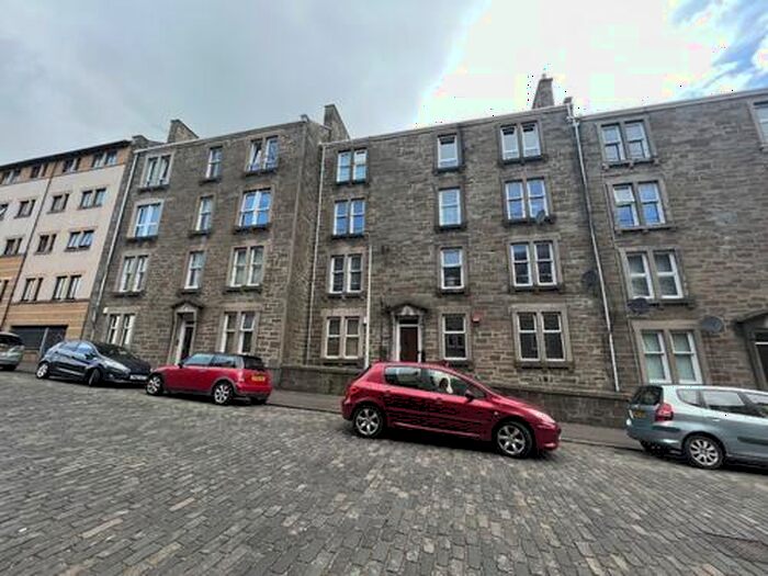 2 Bedroom Flat To Rent In Forest Park Road, Dundee, DD1