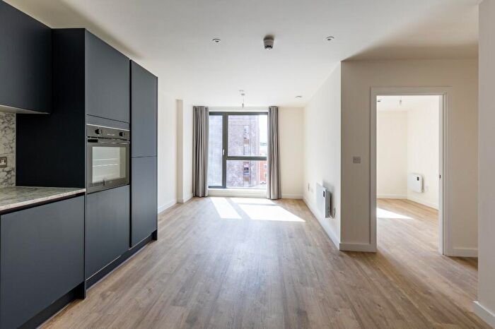 2 Bedroom Flat To Rent In Flat, Rockingham Street, Sheffield, S1