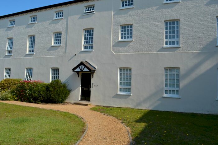 1 Bedroom Flat To Rent In The Octagon, Ware, SG12