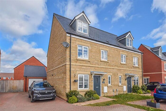 4 Bedroom Semi-Detached House For Sale In Fallow Road, Rothwell, Kettering, NN14