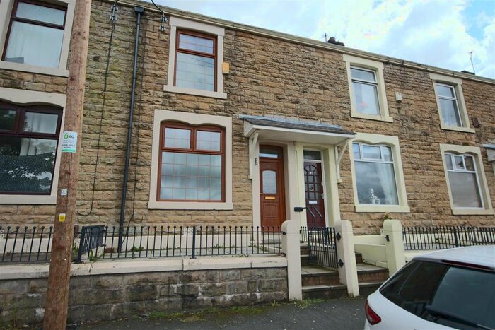 4 Bedroom Terraced House To Rent In Rockcliffe Street, Blackburn, BB2