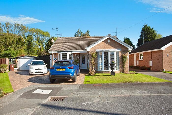2 Bedroom Detached Bungalow For Sale In Milner Close, Bramley, Rotherham, S66