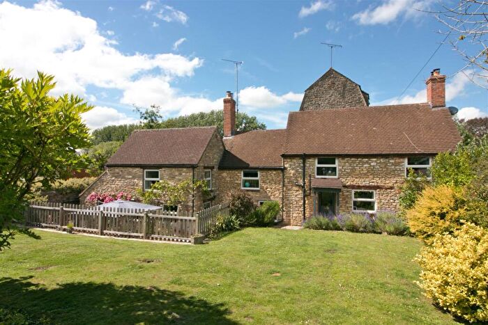 3 Bedroom Cottage For Sale In Millener Cottage, Malmesbury, SN16