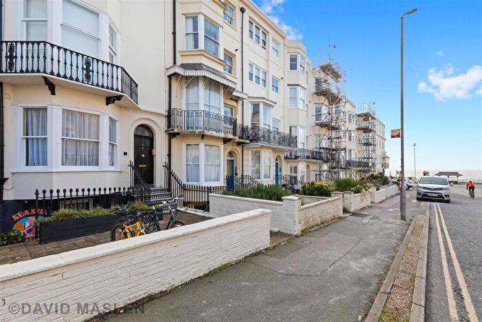 Studio For Sale In Lower Rock Gardens, Brighton, BN2