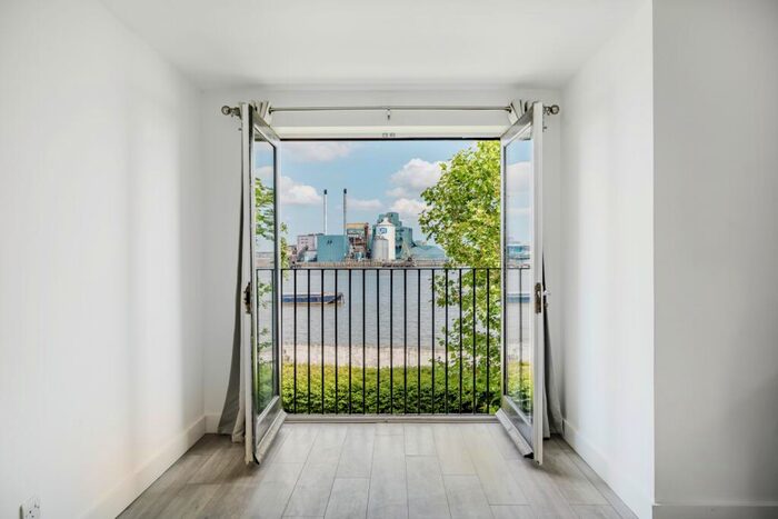 2 Bedroom Flat To Rent In Crales House, Harlinger Street, London, SE18