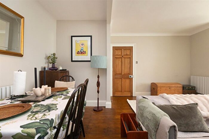 2 Bedroom Flat For Sale In Eversfield Place, St. Leonards-On-Sea, TN37