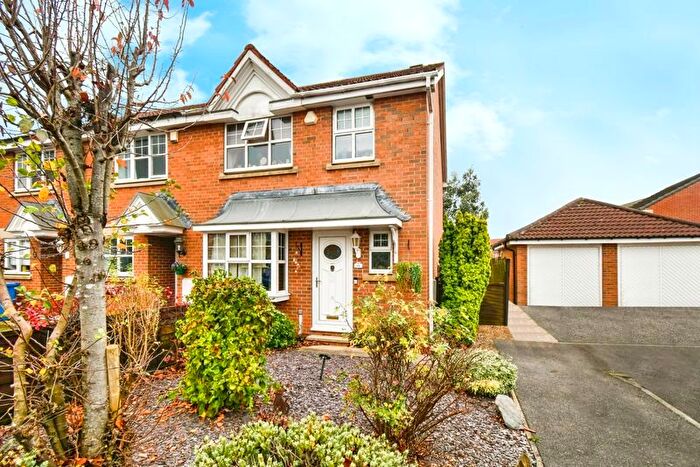 3 Bedroom End Of Terrace House For Sale In Saunders Crescent, Pocklington, York, YO42