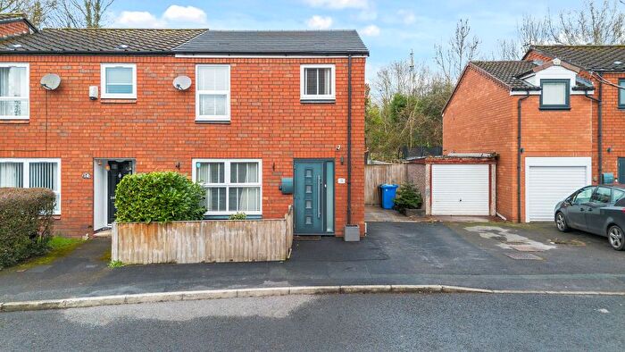 3 Bedroom Semi Detached House For Sale In Nelson Road, Birchwood, WA3