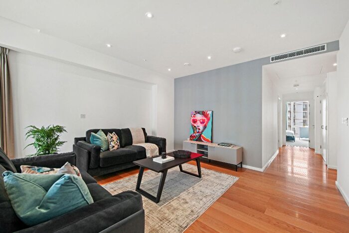 2 Bedroom Flat To Rent In , Victory Parade, London, E20