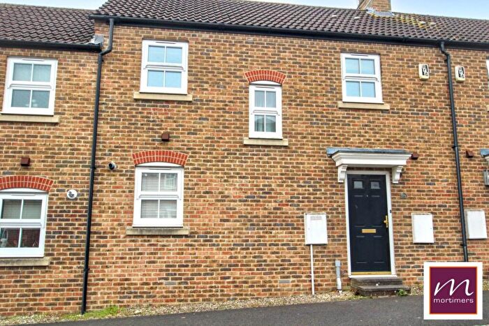 2 Bedroom Terraced House For Sale In Napier Road, Aylesbury, HP19