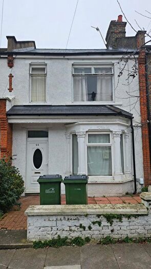 3 Bedroom Terraced House For Sale In Smithies Road, London, SE2