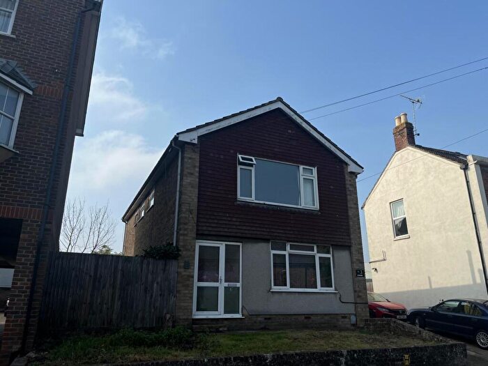 2 Bedroom Flat To Rent In Gordon Road, Canterbury, CT1