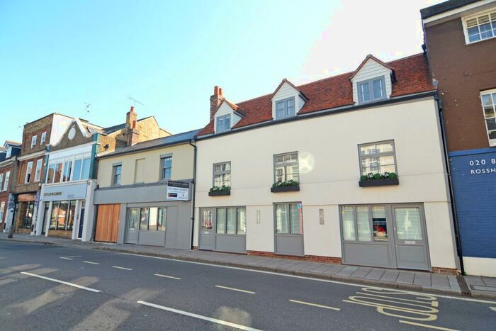 5 Bedroom Terraced House To Rent In High Street, Hampton Wick, Kingston Upon Thames, KT1