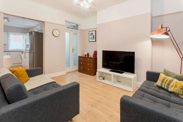 4 Bedroom Terraced House To Rent In Picton Road New, Liverpool, Merseyside, L15