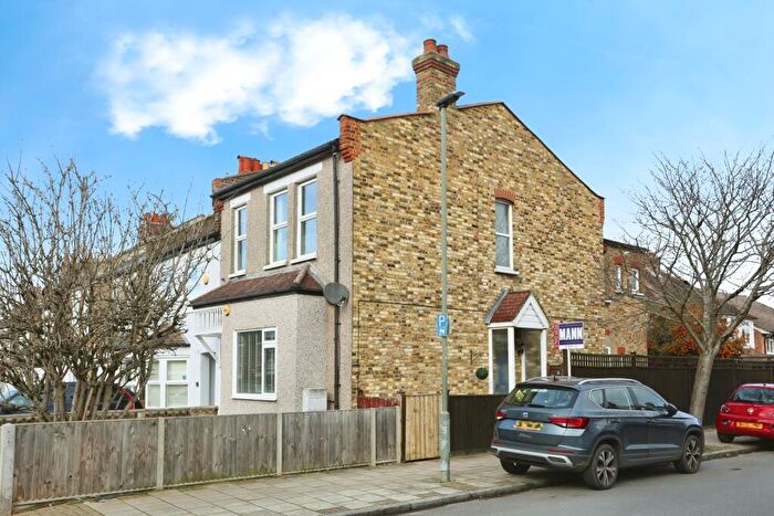 2 Bedroom End Of Terrace House For Sale In Pelham Road, Beckenham, BR3