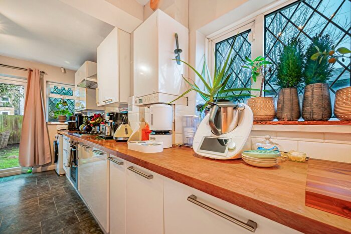 3 Bedroom End Of Terrace House For Sale In Granby Road, Eltham, SE9