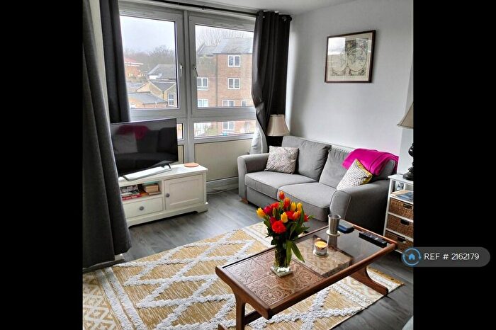 3 Bedroom Maisonette To Rent In Swaton Road, London, E3