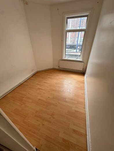 2 Bedroom Flat To Rent In Bellegrove Road, Welling, DA16