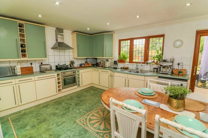 4 Bedroom Detached House For Sale In Maldon Road, Latchingdon, CM3