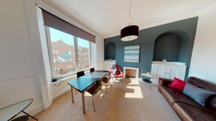 2 Bedroom Flat To Rent In King Street, City Centre, Aberdeen, AB24