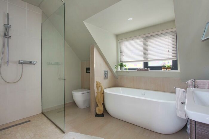 4 Bedroom Detached House For Sale In Canterbury Road, Densole, Folkestone, Kent, CT18